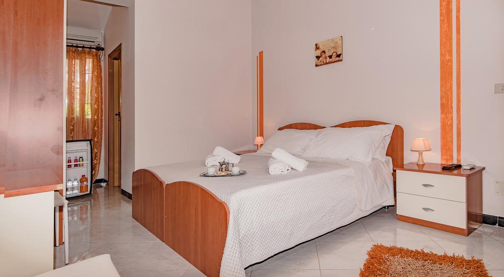 Kamarina Land Bed and Breakfast Santa Croce Camerina Εξωτερικό φωτογραφία